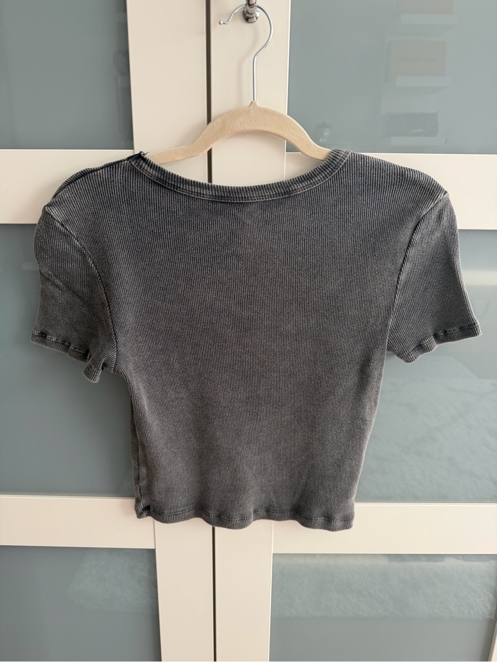 Social Culture Skeleton Cropped Top - Picture 4 of 5